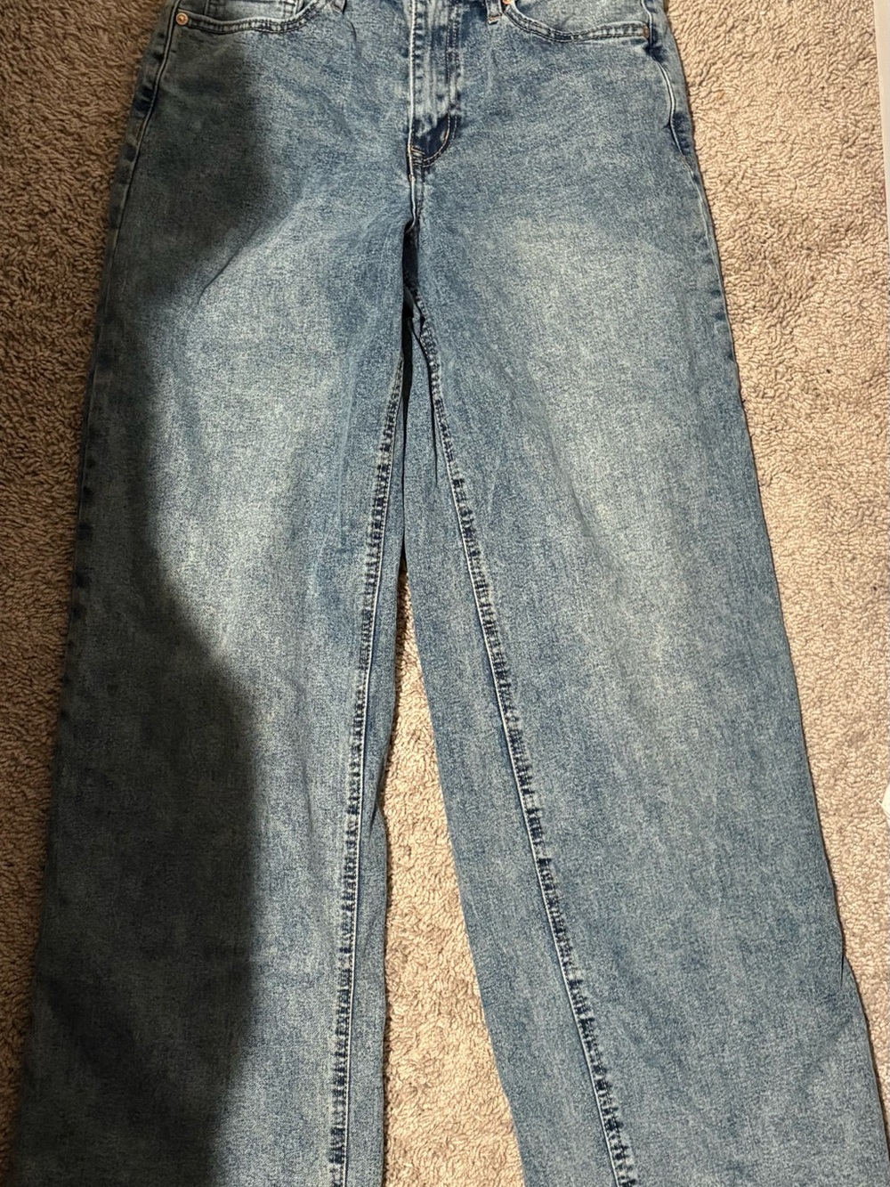 SHEIN Light Blue Straight Leg Jeans